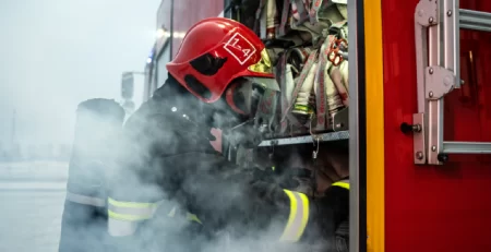 Why is Keeping a Car Fire Extinguisher Important?